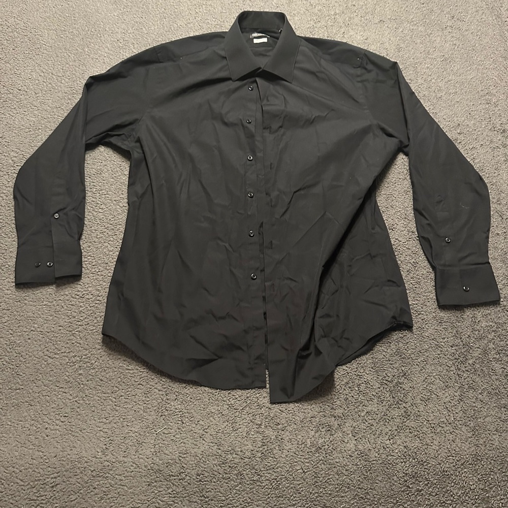 Van Heusen Large Black Fitted Dress Shirt